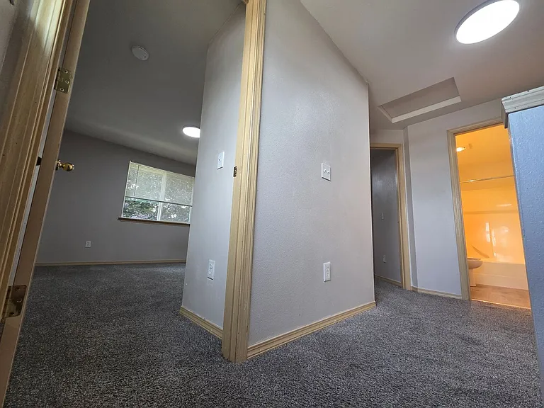 3506 I St NE #101 & 102 — Photo 9