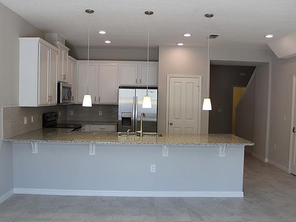3rd image of 5126 Crown Haven Dr