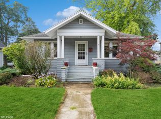 95 W Franklin Ave, Crystal Lake, IL 60014