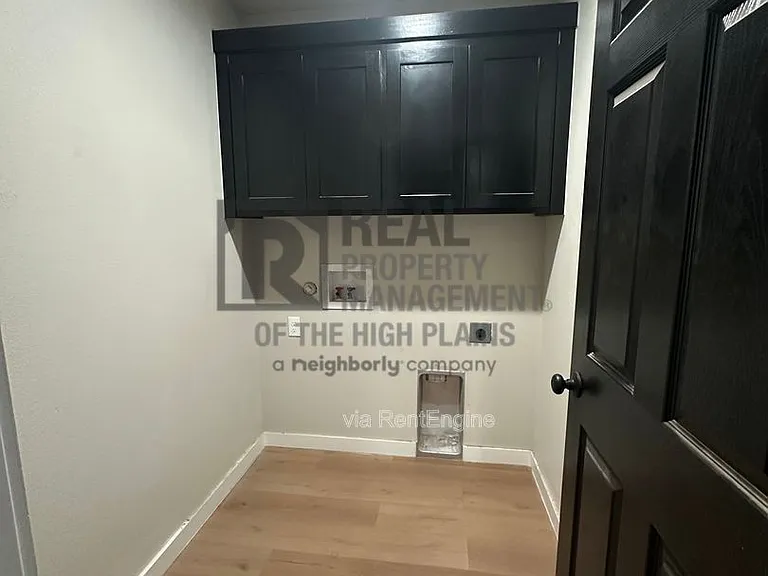 4780 Clive Ave #3 — Photo 7