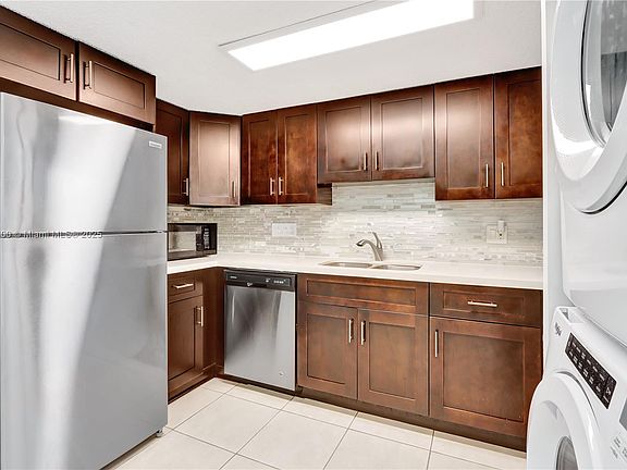 4th image of 6916 NW 166th Ter #1204