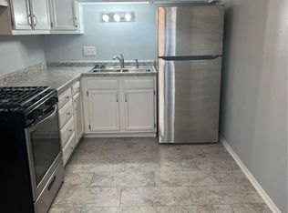 3331 W 29th St APT 4, Davenport, IA 52804