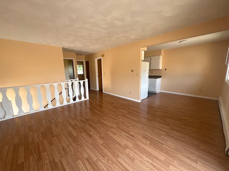 110 E Grove Ave #M — Photo 7
