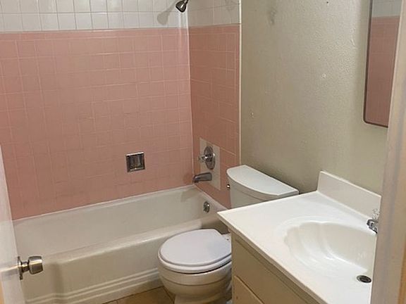 5th image of 1539 Humboldt St #D