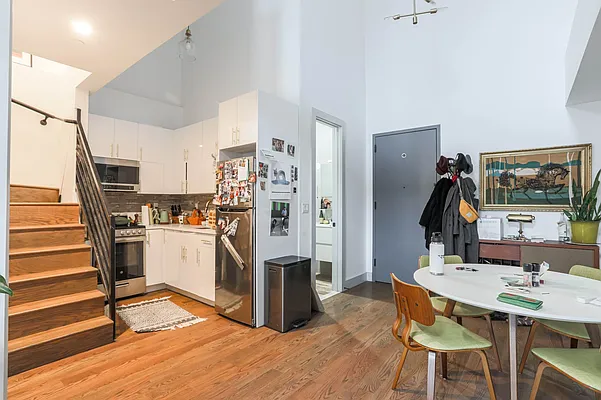 Rented by ERNY LLC | media 7