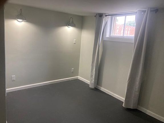 4th image of 227 N Henderson Ave
