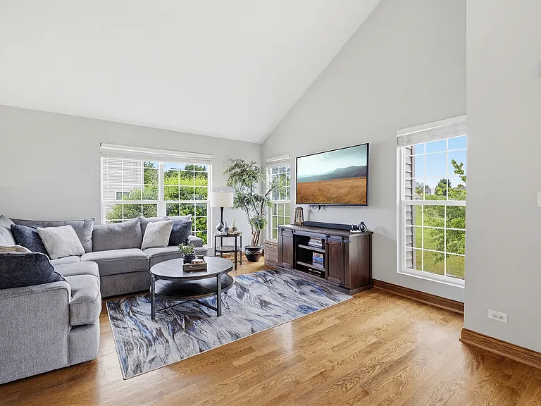 17419 Yakima Dr #17419 — Photo 7