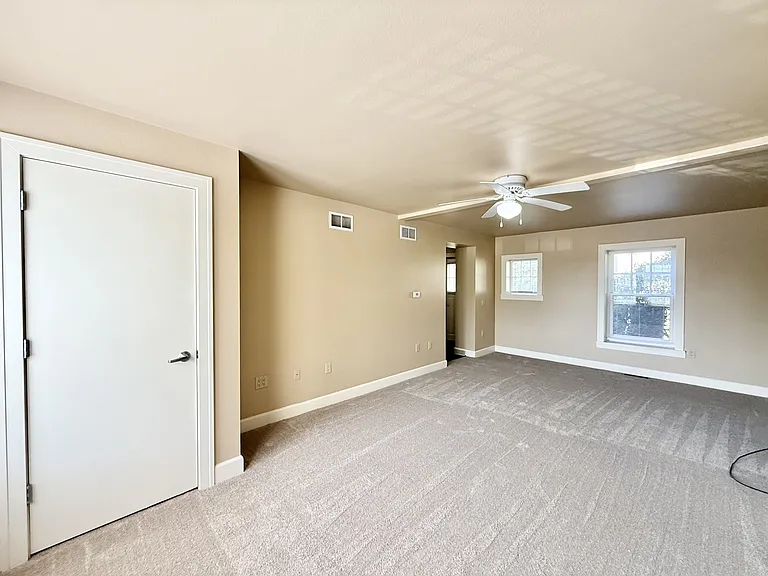 205 Birch Ave #2 — Photo 9