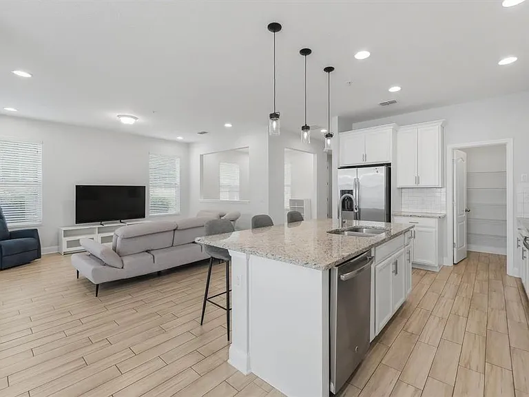 15691 Orange Harvest Loop — Photo 7