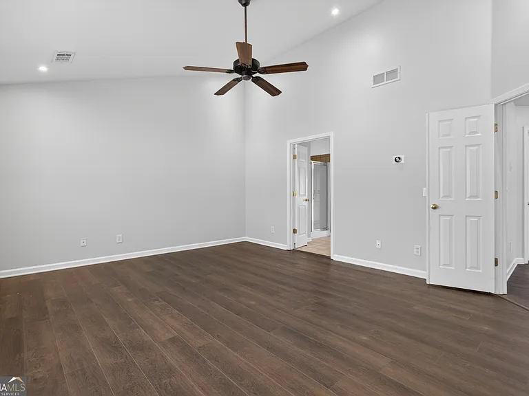 28 Stonehenge Ct — Photo 45