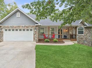 1 Binham Ln, Bella Vista, AR 72715