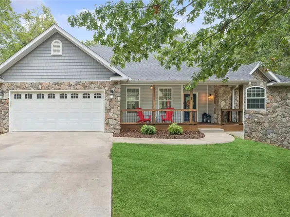 1 Binham Ln, Bella Vista, AR 72715