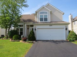3240 Haverhill Dr, Aurora, IL 60502