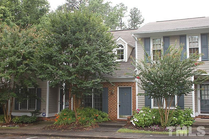 1st image of 18 Forest Oaks Dr