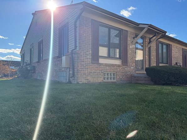 17118 Kingsbrooke Dr #77