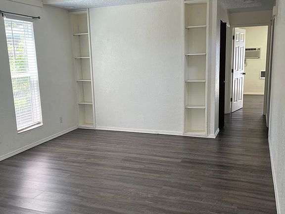 4th image of 417-419 N Columbus Ave #417