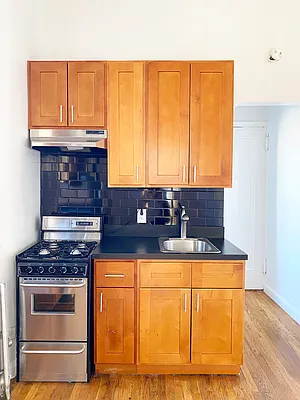 Rented by Waverly Realty Associates | media 16