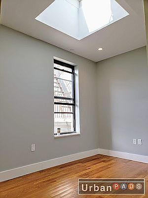 3rd image of 1108 De Kalb Ave #1L