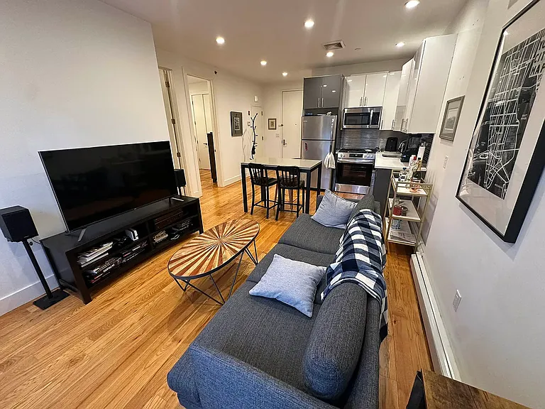 736 Washington Ave #5F — Photo 1