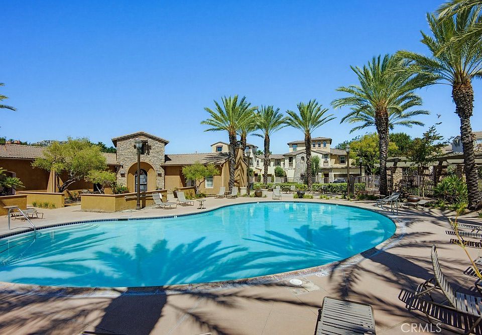1st image of 31173 Strawberry Tree Ln