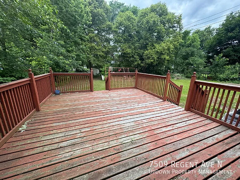 7509 Regent Ave N — Photo 8