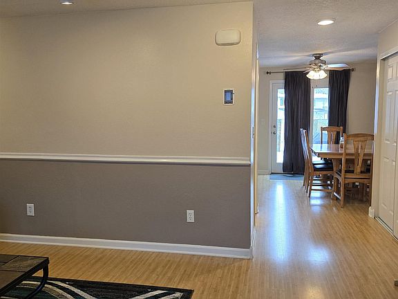 4th image of 5000 Dartmouth Dr Unit 36