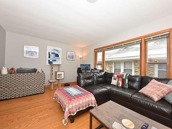 4th image of 4754 W Kinnickinnic River Pkwy