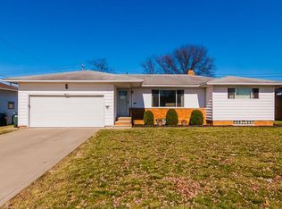 7930 Selwick Dr, Parma, OH 44129