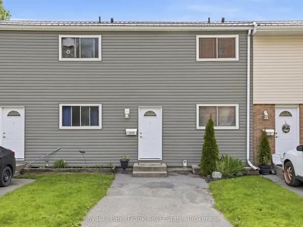 400 Westwood Dr #A3, Cobourg, ON K9A 2B6
