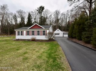 384 Plank Rd, Averill Park, NY 12018