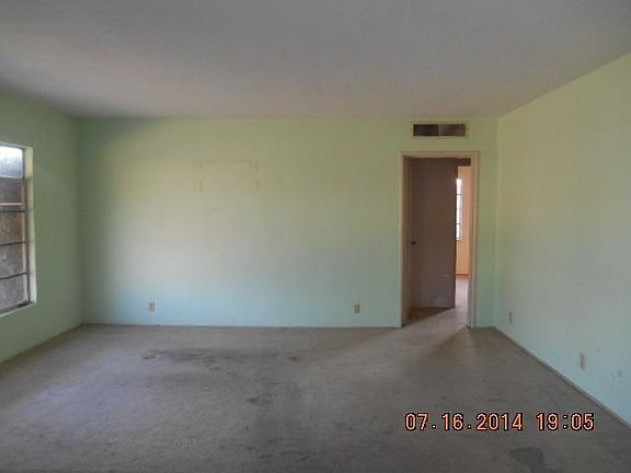 2nd image of 3855 E Terrace Ave
