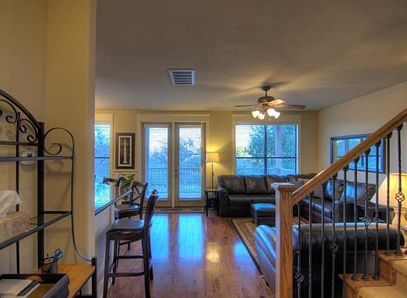 5th image of 6801 Lantern View Dr