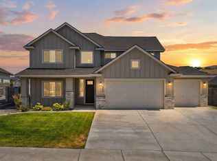 588 Lazio Way, Richland, WA 99352