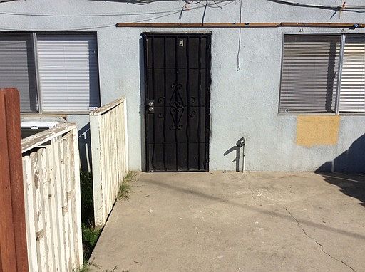 2nd image of 512 E Myrtle Ave APT C