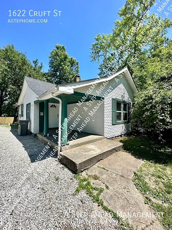 1622 Cruft St photo 1