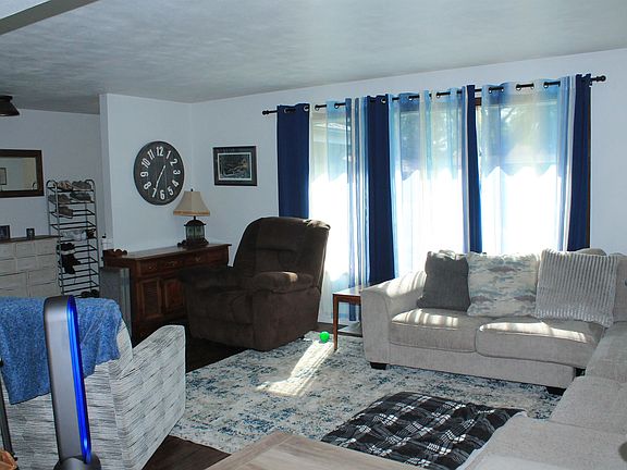 5th image of 3325 Audubon Ave