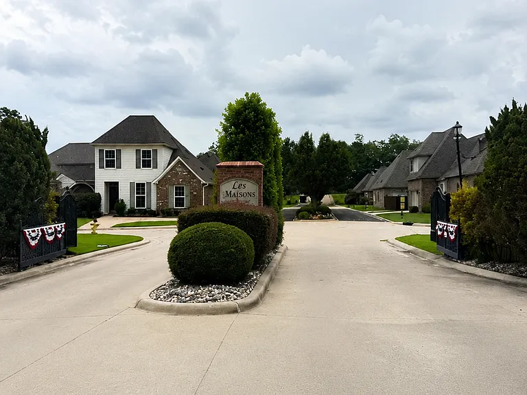 8820 Beau Chene Dr — Photo 59