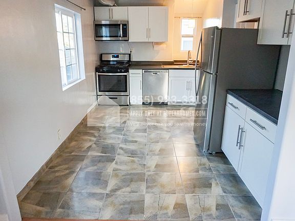 2nd image of 510 Linden Ave #D