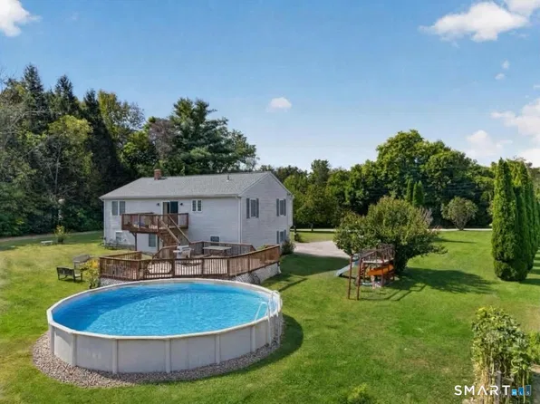 45 Wolf Den Drive, Pomfret, CT 06259