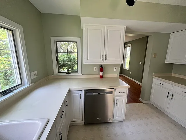 11 Amity Pl — Photo 5