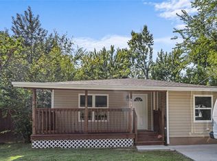 704 Geneva St, Springdale, AR 72762