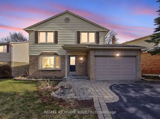 113 Lowe Blvd, Newmarket, ON L3Y 5T3