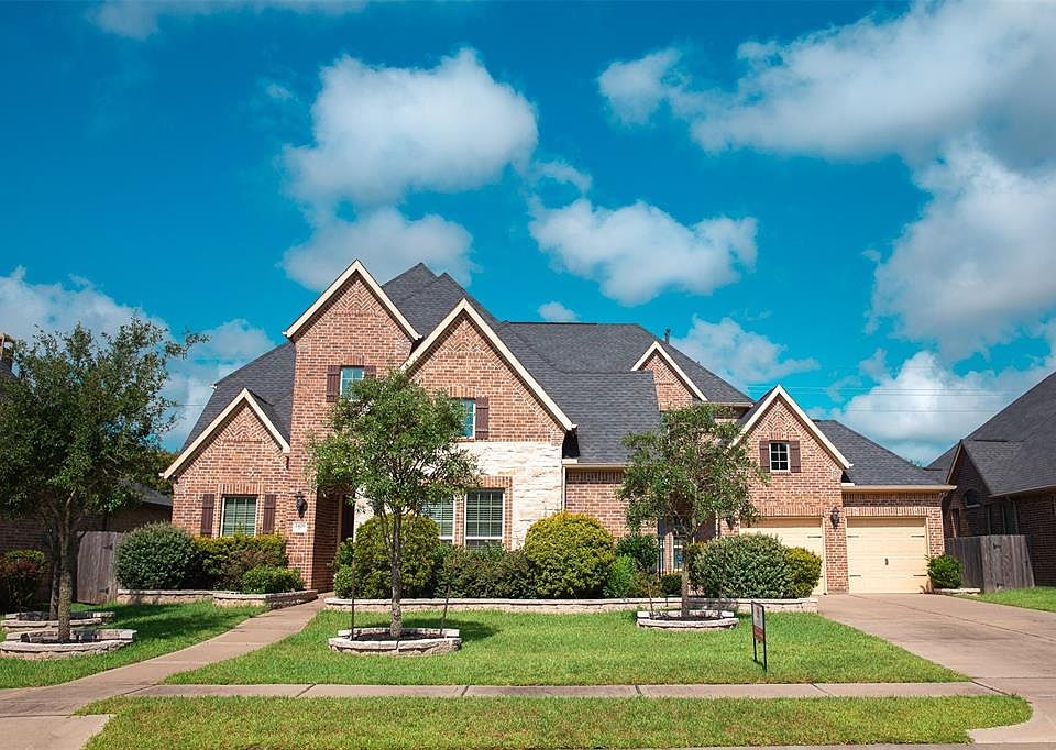 1st image of 2426 Brandyshire Dr