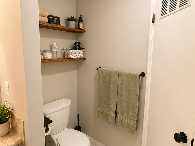 109 Almond Cir — Photo 16