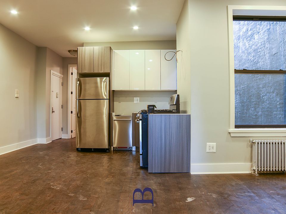 1st image of 249 Midwood St APT 6