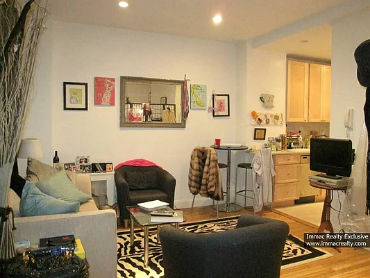 Rented by Immac Realty | media 40