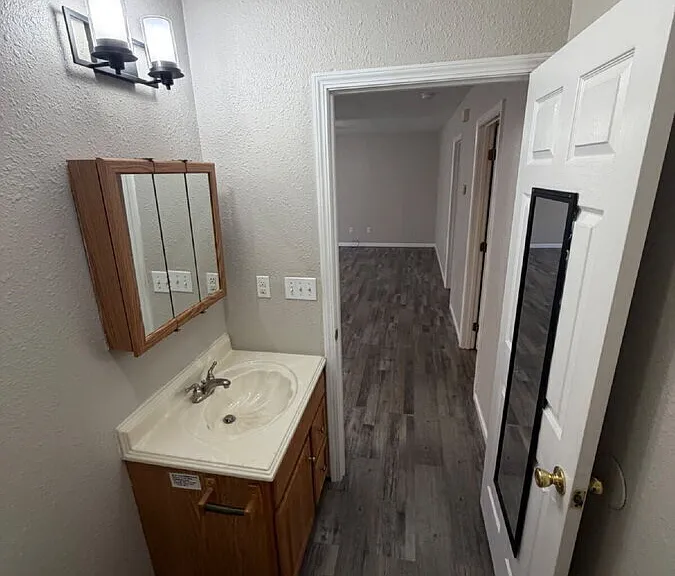 214 Kronos Dr #B — Photo 7