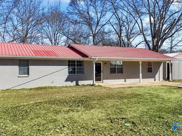 1117 Waylan Ave, Albertville, AL 35950