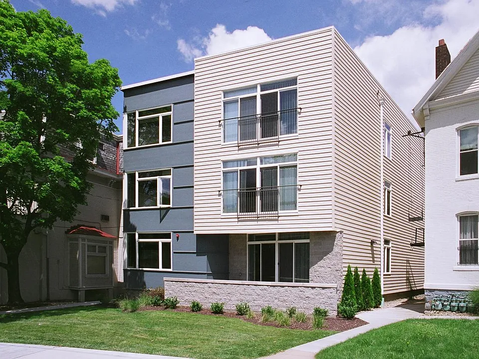 521 Shady Ave #14