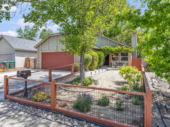 1632 Union St, Sparks, NV 89434